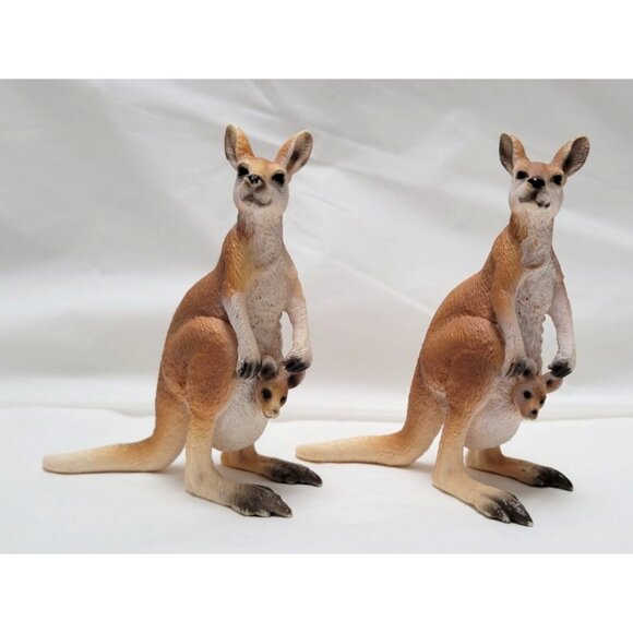 Schleich Vintage 2000 Pair of Kangaroos With Joey Resin Figurines Toys #14174 - Picture 1 of 7